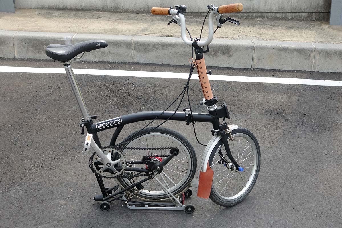 ブロンプトン自転車用ハンドルポスト本革カバー（受注生産） ブロンプトン自転車用ハンドルポスト本革カバー（受注生産